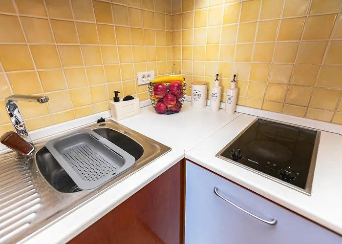 Sea & Me, Pleasant Seaside アパート ポルトローシュ